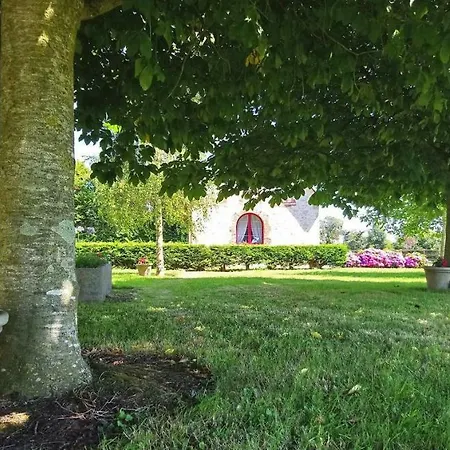 Le Gite De L'Etrier Canchy  Buitenkant foto